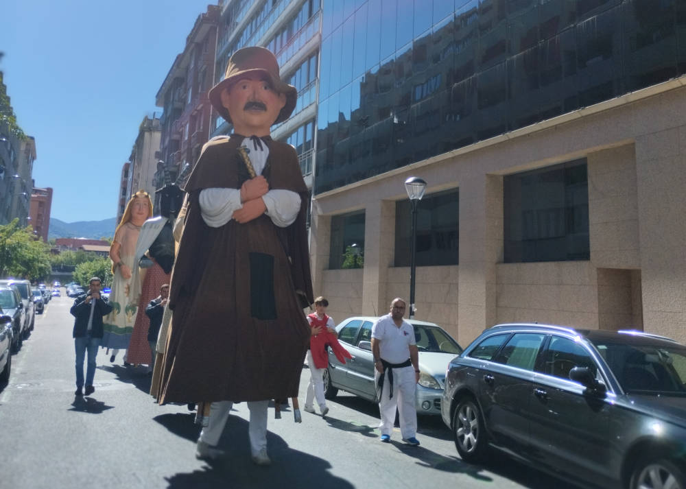 ERRALDOIAK  SARRIKON